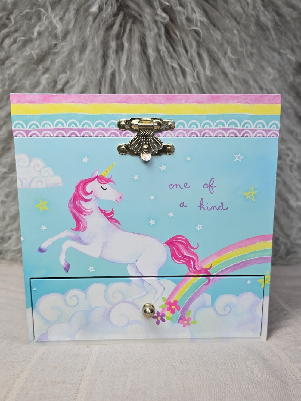 'One of a Kind' Unicorn Jewelry Box - Pastel Blue & Pink - Picture 3 of 15